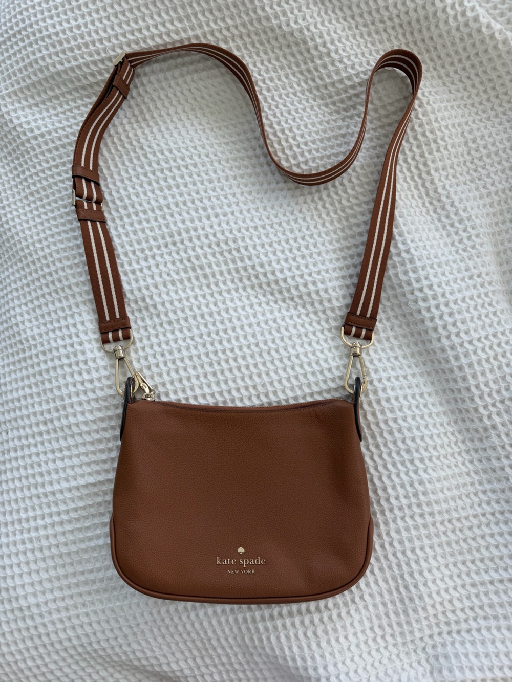 Classic Brown Kate Spade Bag with Adjustable Strap